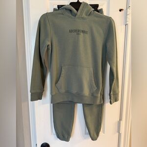 Boys Abercrombie Sweatsuit Set - Matching hoodie and sweatpants size 9/10 Sage
